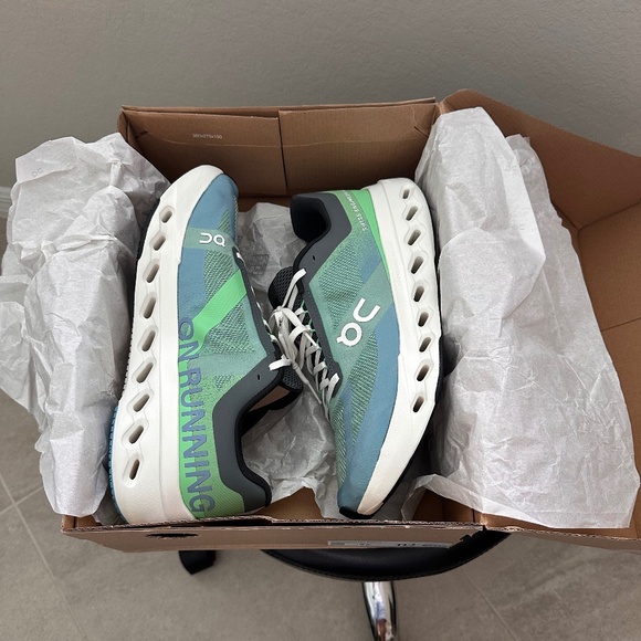 ON Cloudsurfer Next mens Shoes - Picture 2 of 10